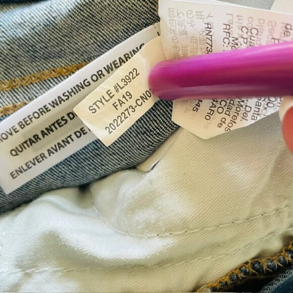 Madewell Cali Demi-Boot Jeans 25 in Preston Wash: Raw-Hem Edition Cropped Ankle - Picture 14 of 15